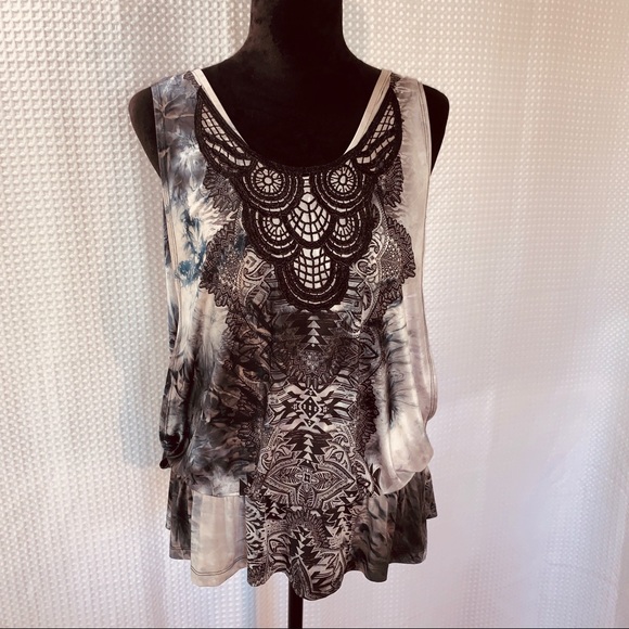 Live & Let Live Embroidered & Patterned Layer Top - Picture 3 of 7